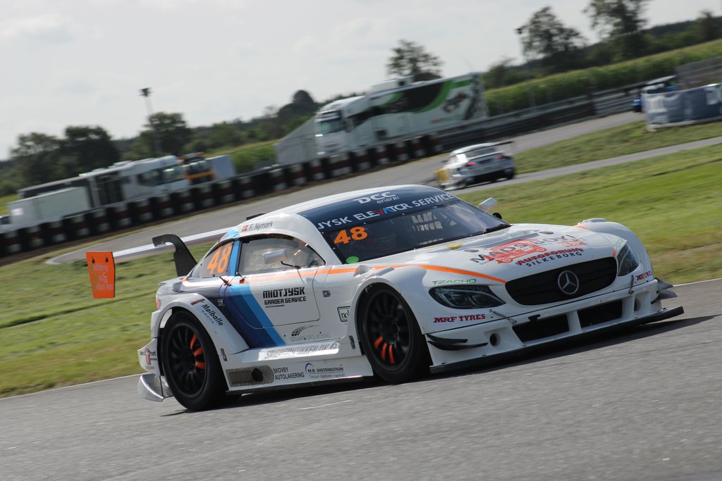 Nymark skubbet væk fra Night Race sejr
(Foto: Motorsporten.dk)